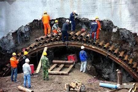 陕州隧道钢花管支护案例